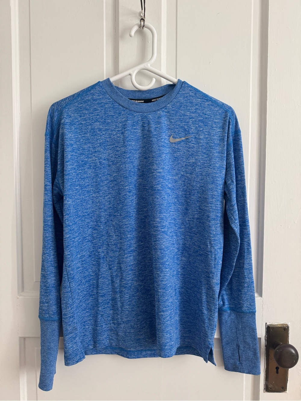 Nike Women’s Blue Long-Sleeve Dri-FIT Crew
